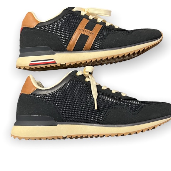 Tommy Hilfiger•Navy Blue & Red Tennis Shoes - Picture 6 of 10